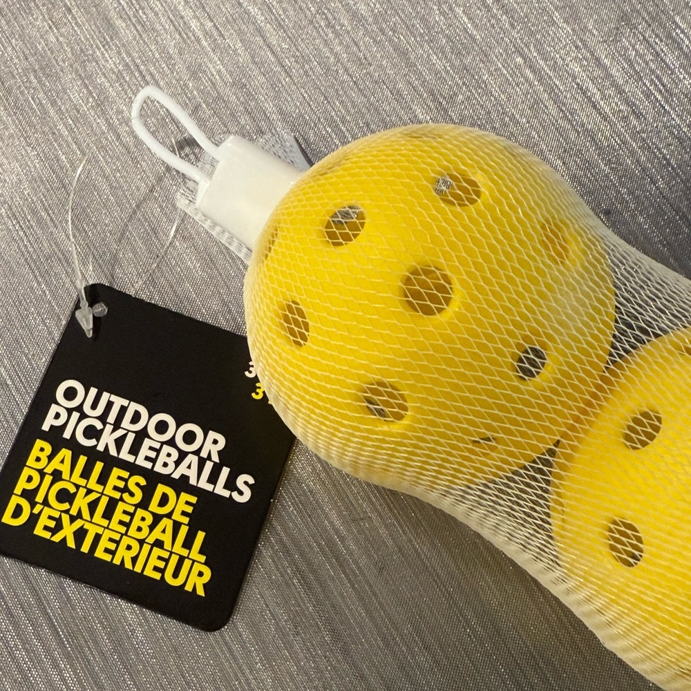 3pk Outdoor Pickleballs